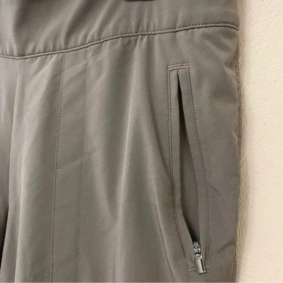 Athleta Chelsea Cargo Lined Pant in Brown Size 6 - Picture 6 of 12
